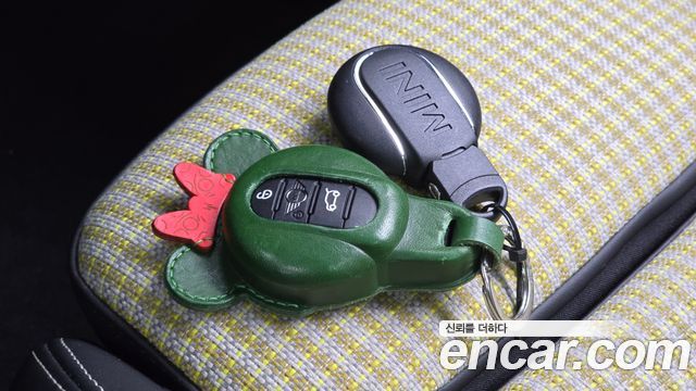 Mini Cooper 2023 — photo 20