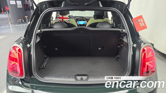 Mini Cooper 2023 — photo 22