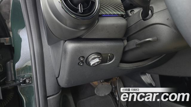 Mini Cooper 2023 — photo 26