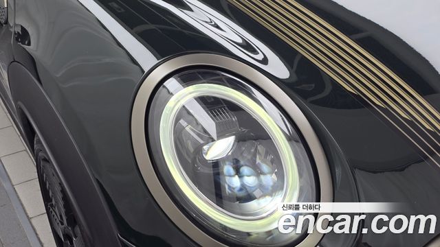 Mini Cooper 2023 — photo 8