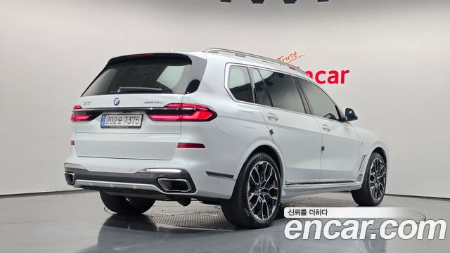 BMW X7 2025 — photo 2
