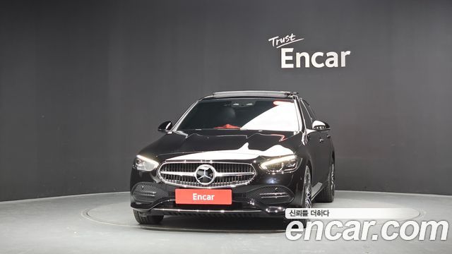 Mercedes-Benz C-Class 2024 — photo 3