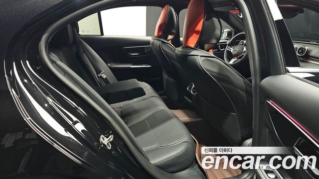 Mercedes-Benz C-Class 2024 — photo 17