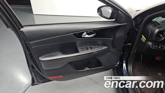 Kia K3 2019 — photo 14