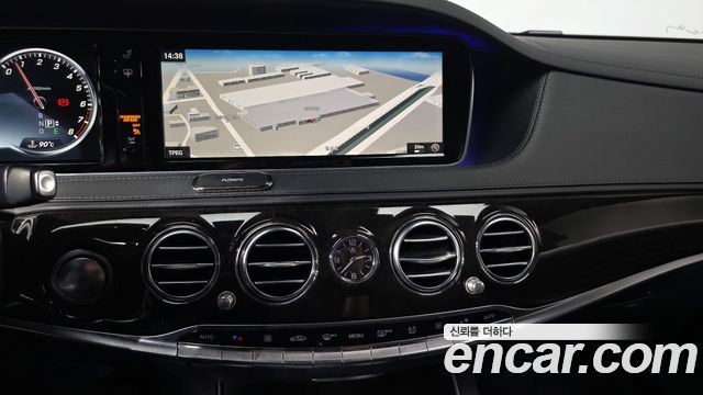 Mercedes-Benz S-Class 2016 — photo 12