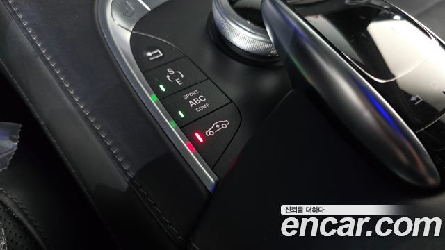 Mercedes-Benz S-Class 2016 — photo 16