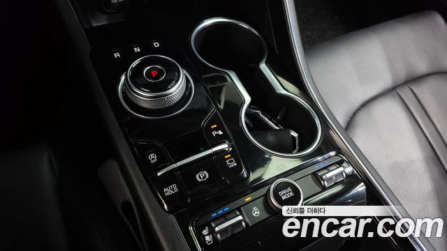 Kia K5 2022 — photo 12