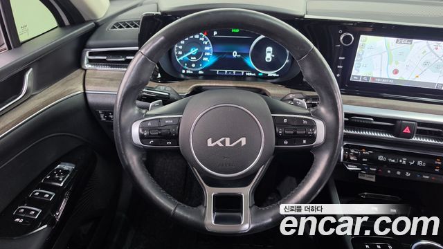 Kia K5 2022 — photo 19