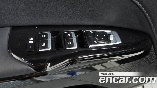 Kia K5 2022 — photo 29