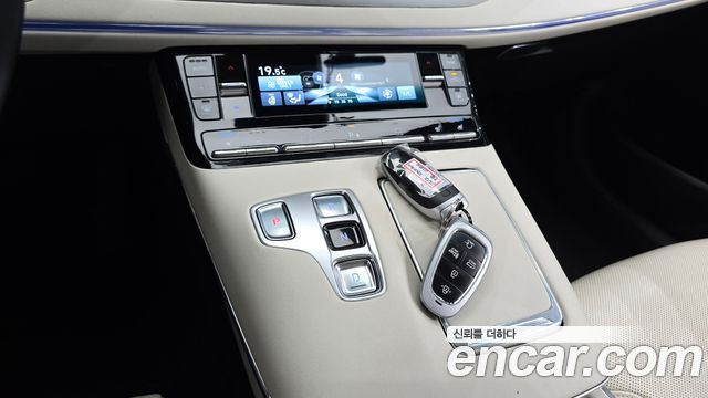 Hyundai Grandeur 2023 — photo 9