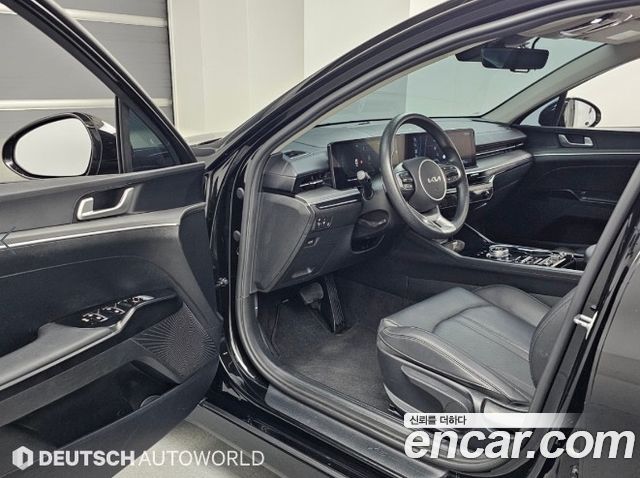 Kia K5 2024 — photo 11