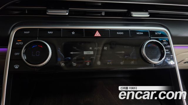 Genesis GV80 2020 — photo 18