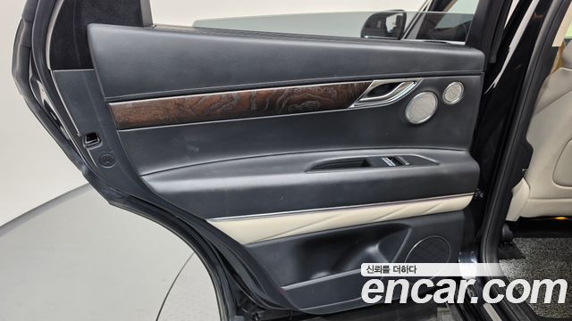 Genesis GV80 2020 — photo 15
