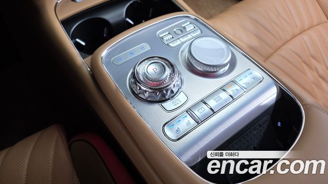 Genesis G90 2023 — photo 9