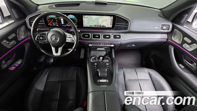 Mercedes-Benz GLS-Class 2023 — photo 10