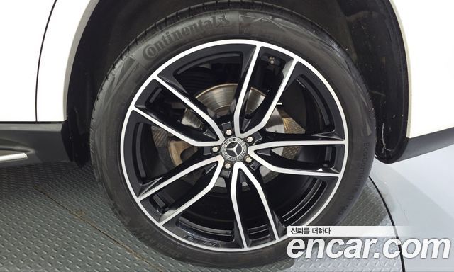 Mercedes-Benz GLS-Class 2023 — photo 7