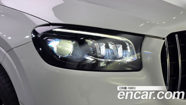 Mercedes-Benz GLS-Class 2023 — photo 8