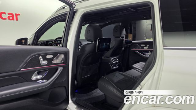 Mercedes-Benz GLS-Class 2023 — photo 16