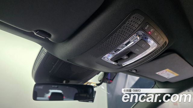 Mercedes-Benz GLS-Class 2023 — photo 28