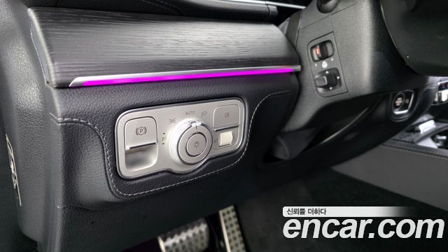 Mercedes-Benz GLS-Class 2023 — photo 29