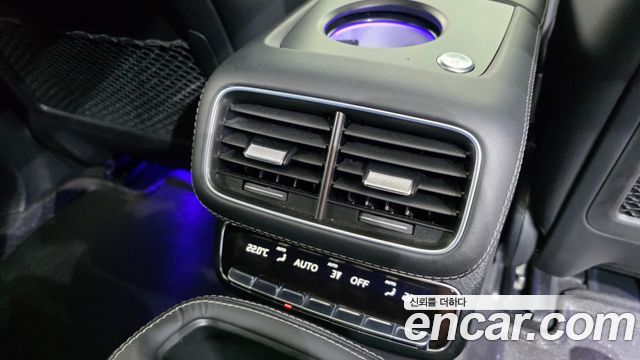 Mercedes-Benz GLS-Class 2023 — photo 36