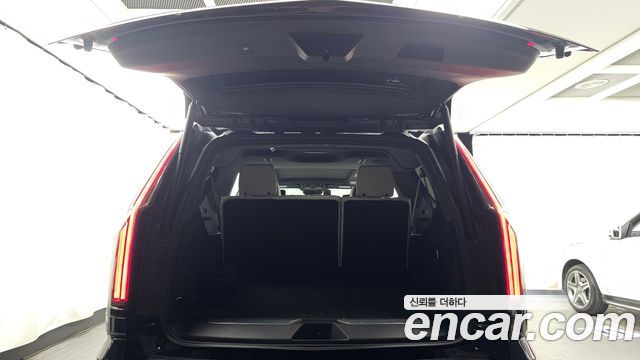 Cadillac Escalade 2025 — photo 26