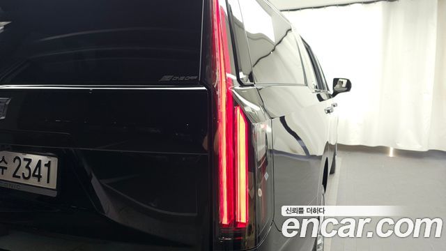Cadillac Escalade 2025 — photo 9