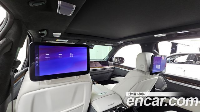 Cadillac Escalade 2025 — photo 30