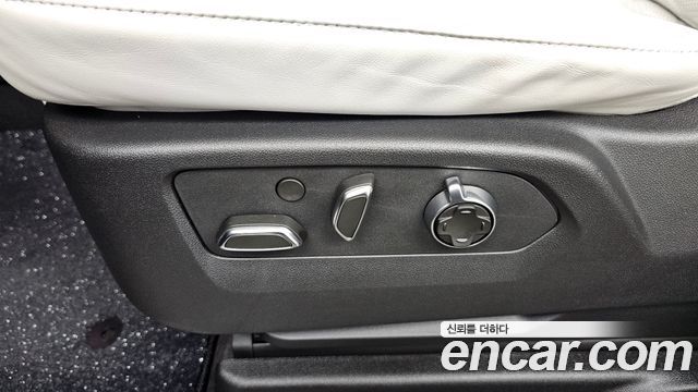 Cadillac Escalade 2025 — photo 31