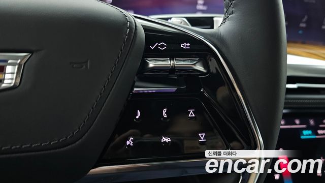 Cadillac Escalade 2025 — photo 32