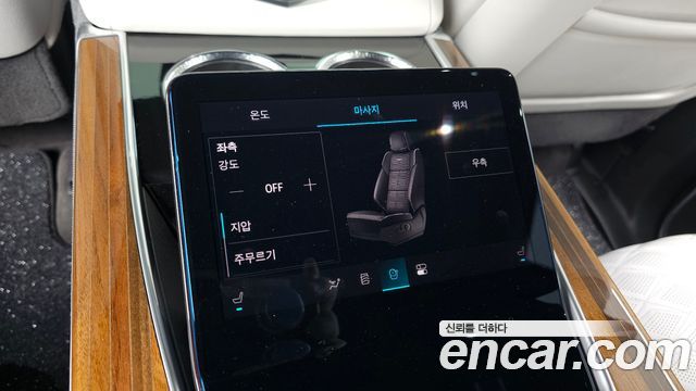 Cadillac Escalade 2025 — photo 34