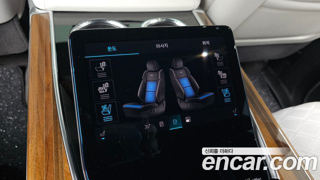 Cadillac Escalade 2025 — photo 35