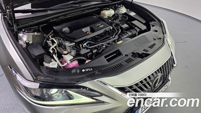 Lexus ES 2024 — photo 6