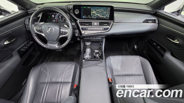 Lexus ES 2024 — photo 10