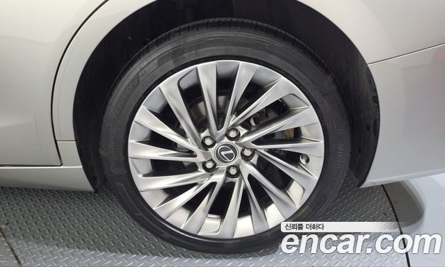 Lexus ES 2024 — photo 7