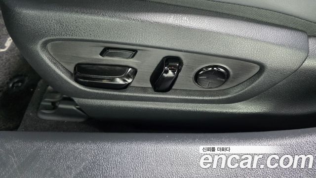 Lexus ES 2024 — photo 31