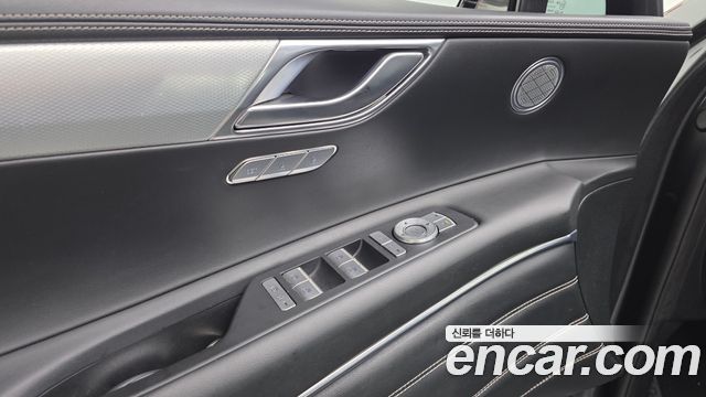 Genesis GV80 2020 — photo 25