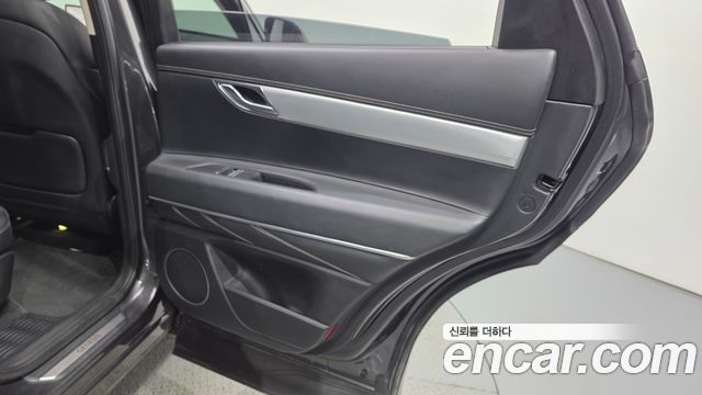 Genesis GV80 2020 — photo 15
