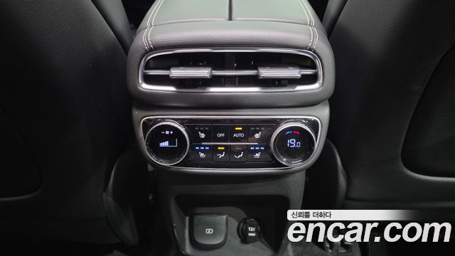 Genesis GV80 2020 — photo 30