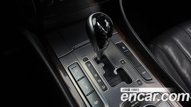 Hyundai Equus 2012 — photo 9
