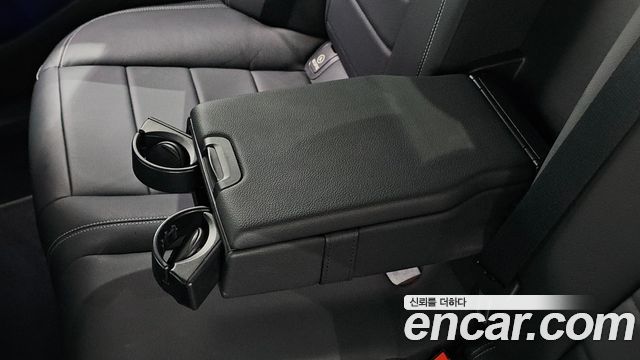Mercedes-Benz E-Class 2022 — photo 34