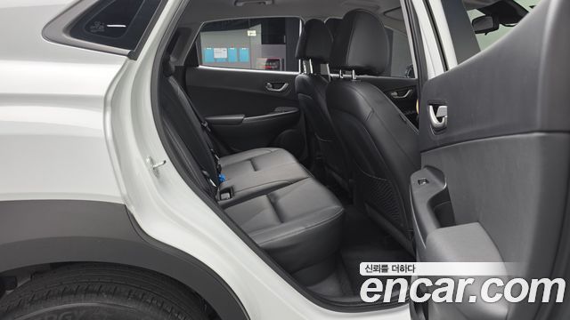 Hyundai Kona 2018 — photo 17