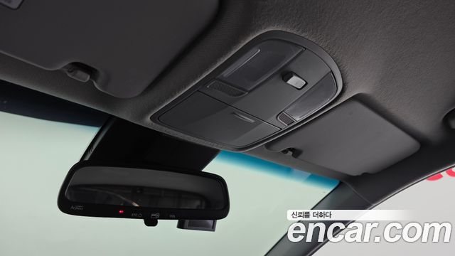 Hyundai Kona 2018 — photo 25