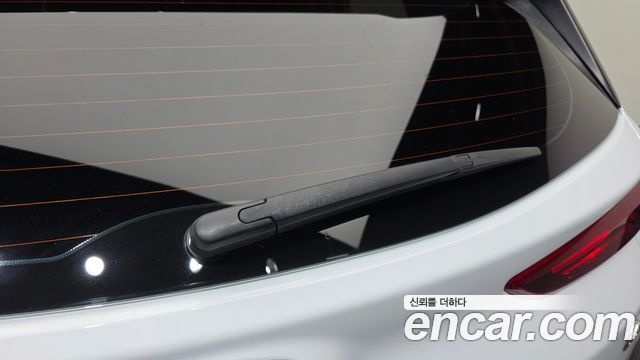 Hyundai Kona 2018 — photo 29