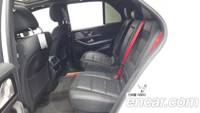 Mercedes-Benz GLE-Class 2025 — photo 17
