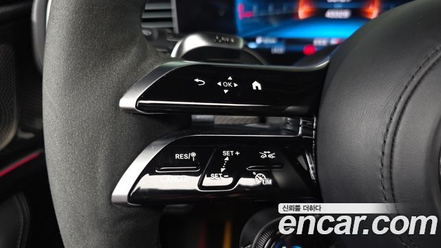 Mercedes-Benz GLE-Class 2025 — photo 21