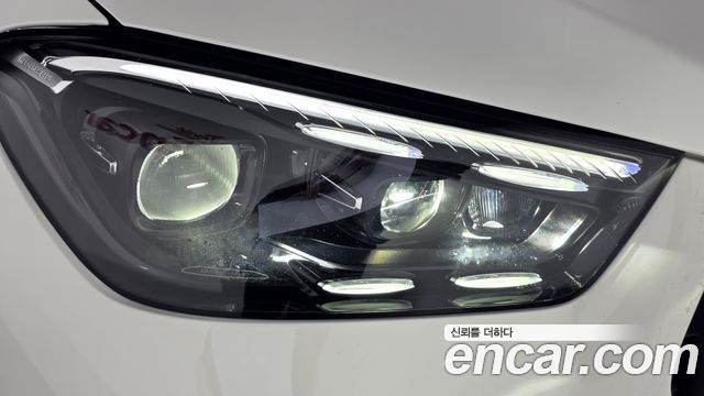 Mercedes-Benz GLE-Class 2025 — photo 8