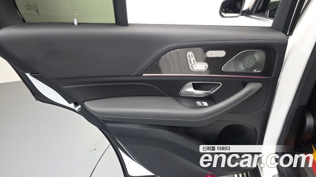 Mercedes-Benz GLE-Class 2025 — photo 15