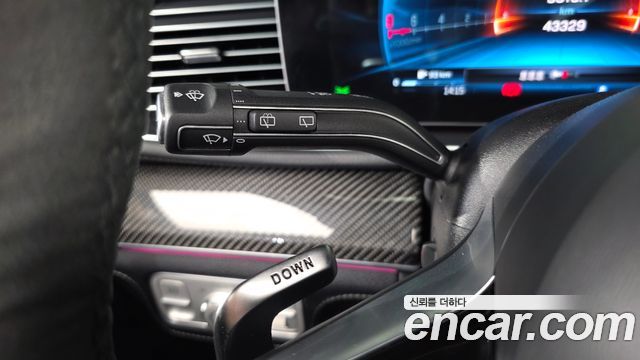 Mercedes-Benz GLE-Class 2025 — photo 27