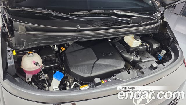 Hyundai Staria 2022 — photo 6